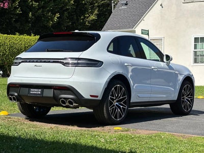 2026 Porsche Macan Base