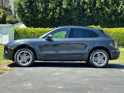 2026 Porsche Macan Base