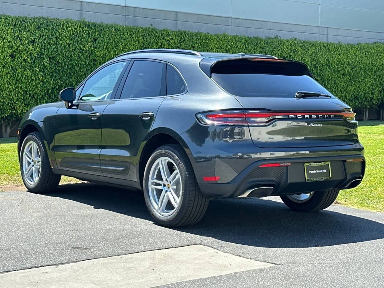 2026 Porsche Macan Base
