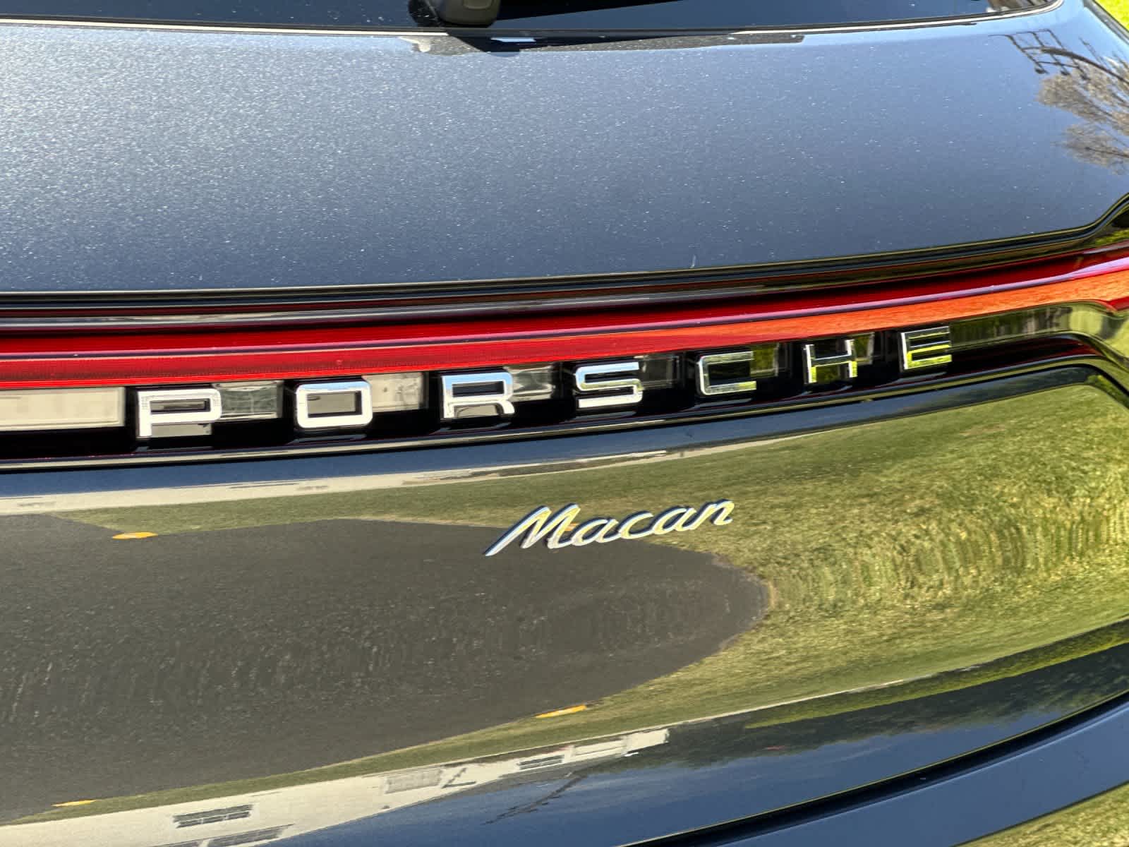2026 Porsche Macan Base