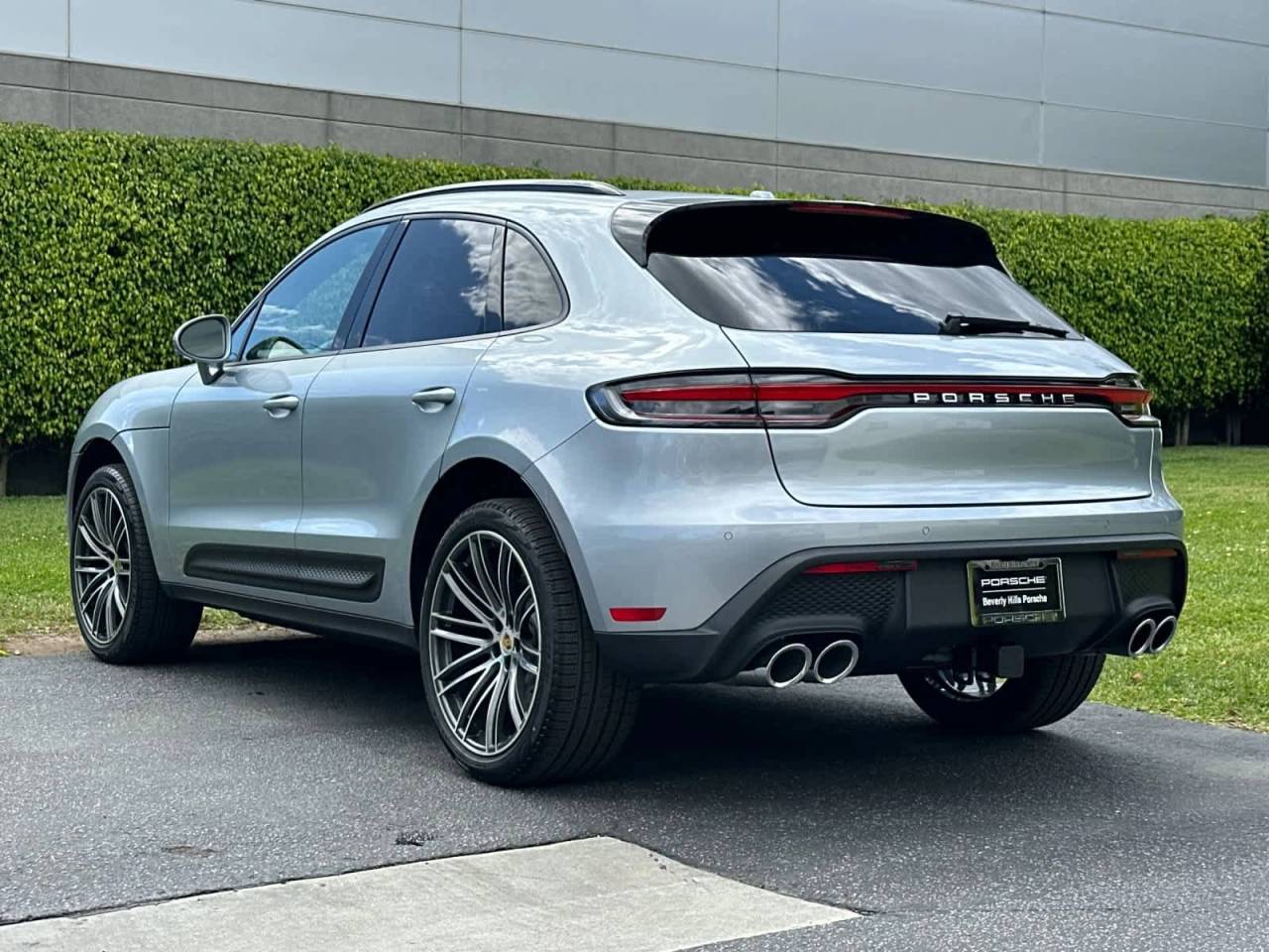 2026 Porsche Macan Base