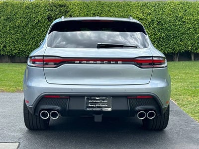 2026 Porsche Macan Base