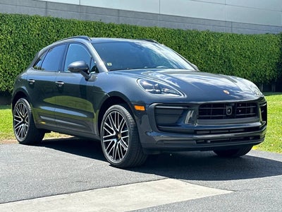2026 Porsche Macan Base
