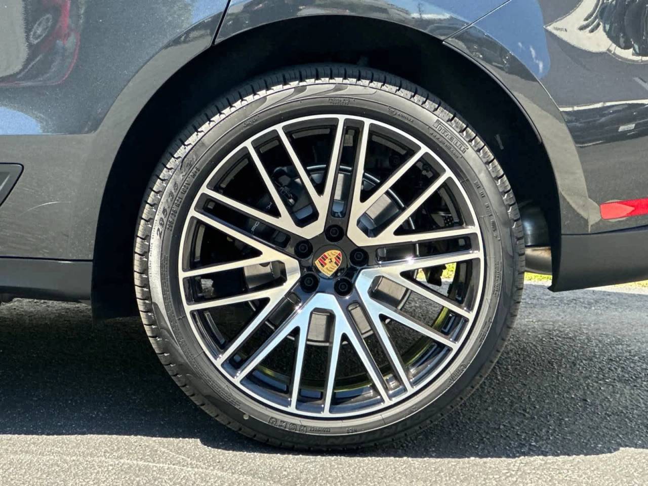 2026 Porsche Macan Base