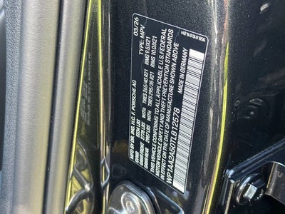 2026 Porsche Macan Base