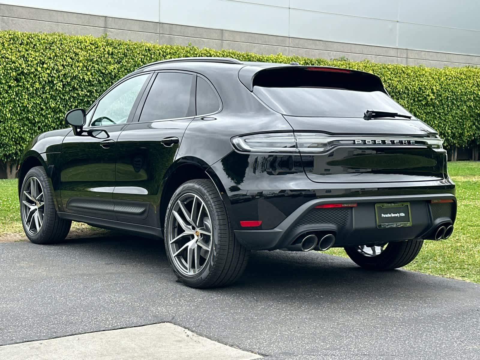 2026 Porsche Macan Base
