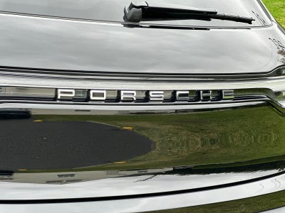 2026 Porsche Macan Base
