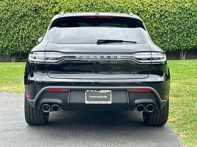 2026 Porsche Macan Base