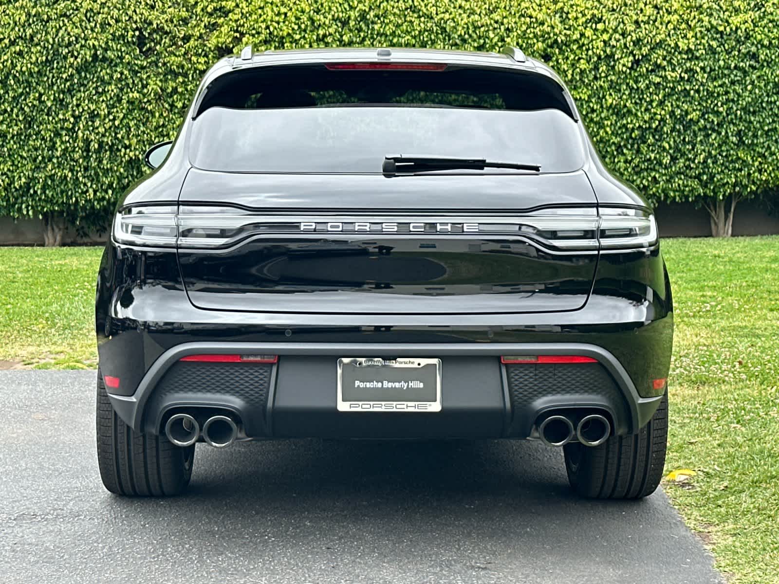 2026 Porsche Macan Base