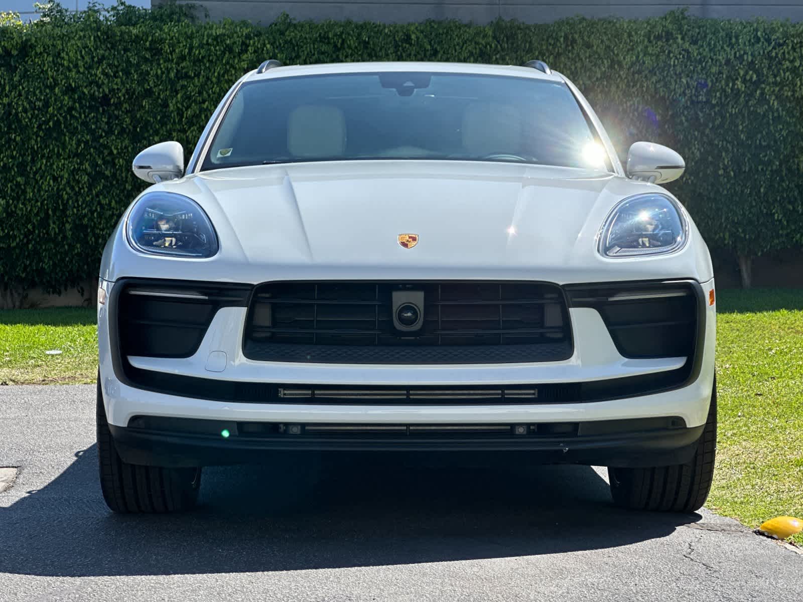 2026 Porsche Macan Base