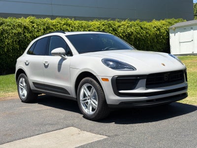 2026 Porsche Macan Macan