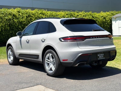 2026 Porsche Macan Macan