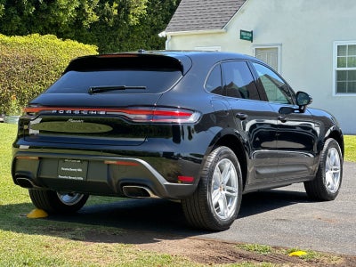2026 Porsche Macan Macan