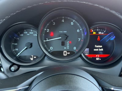 2026 Porsche Macan Macan