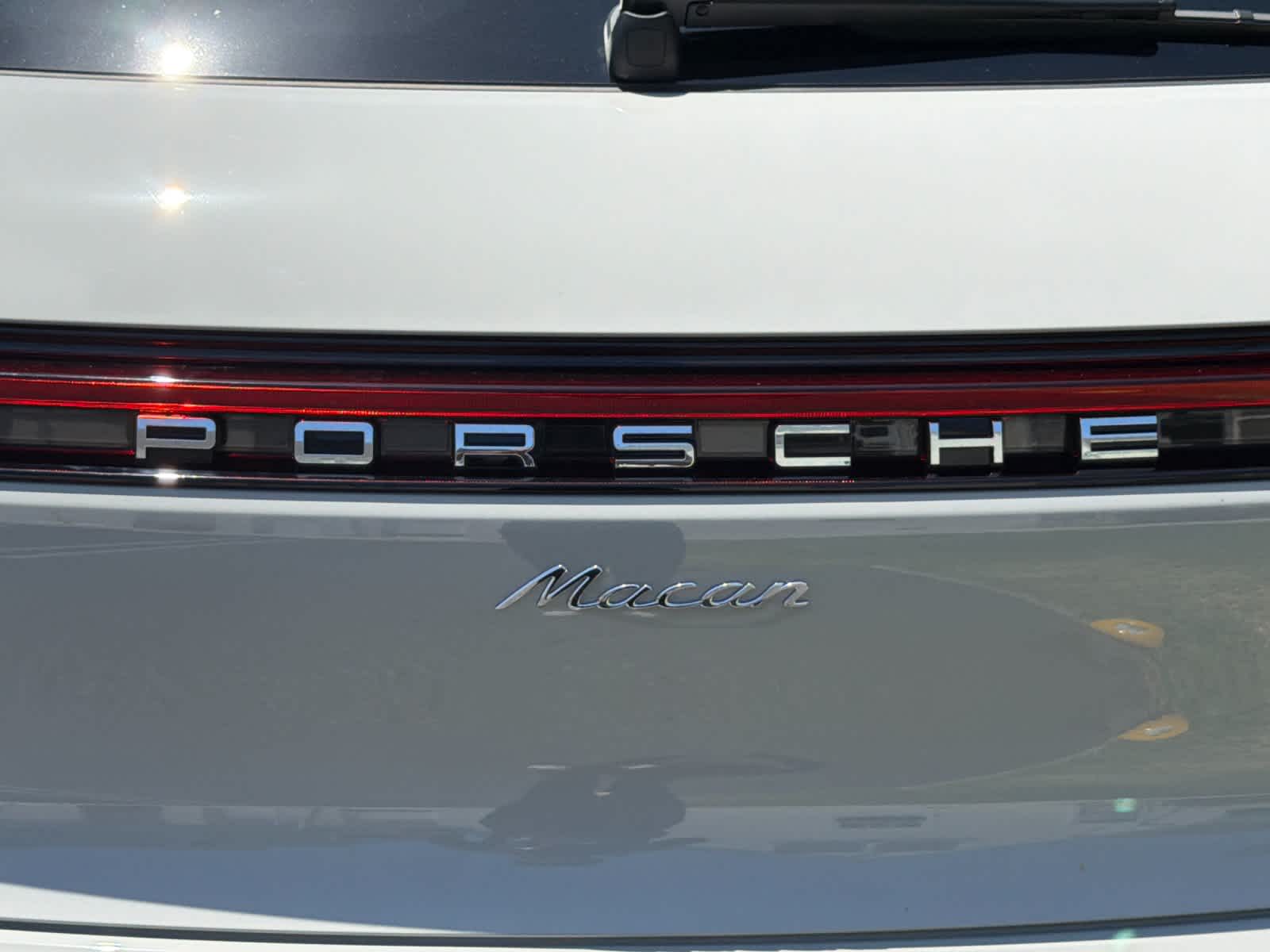 2026 Porsche Macan Macan