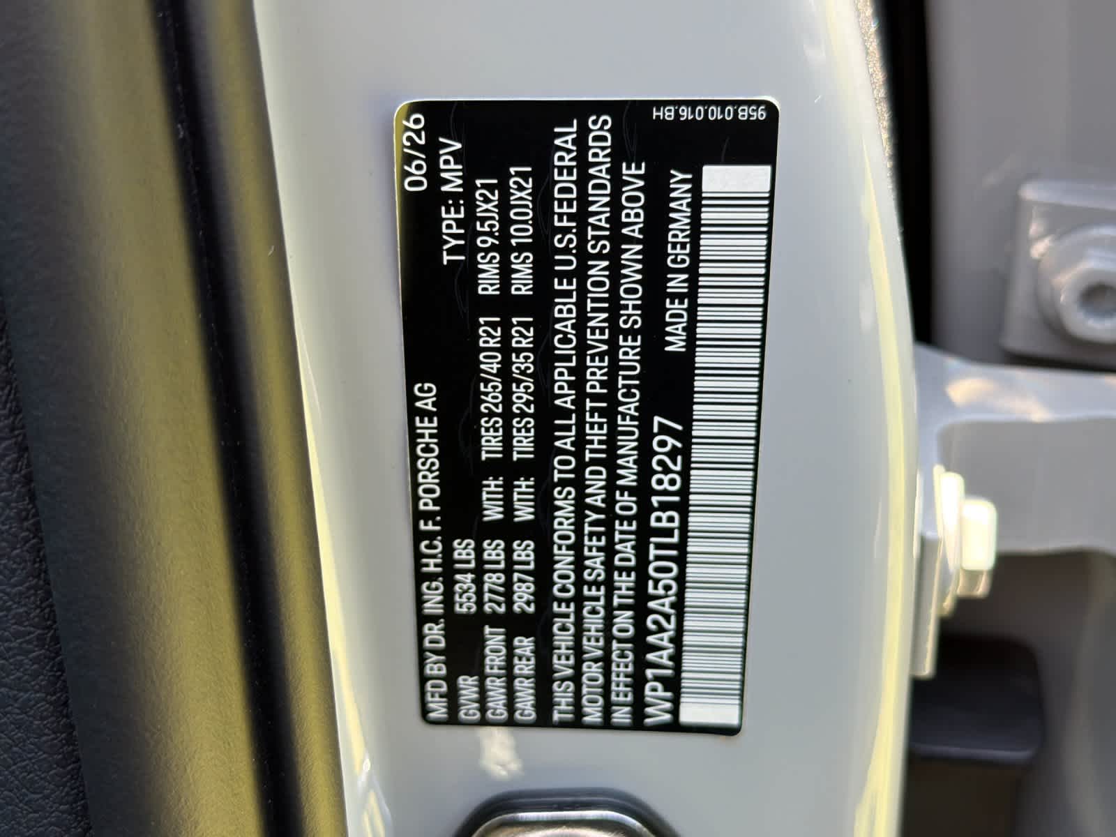 2026 Porsche Macan Macan