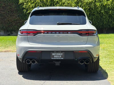 2026 Porsche Macan Macan