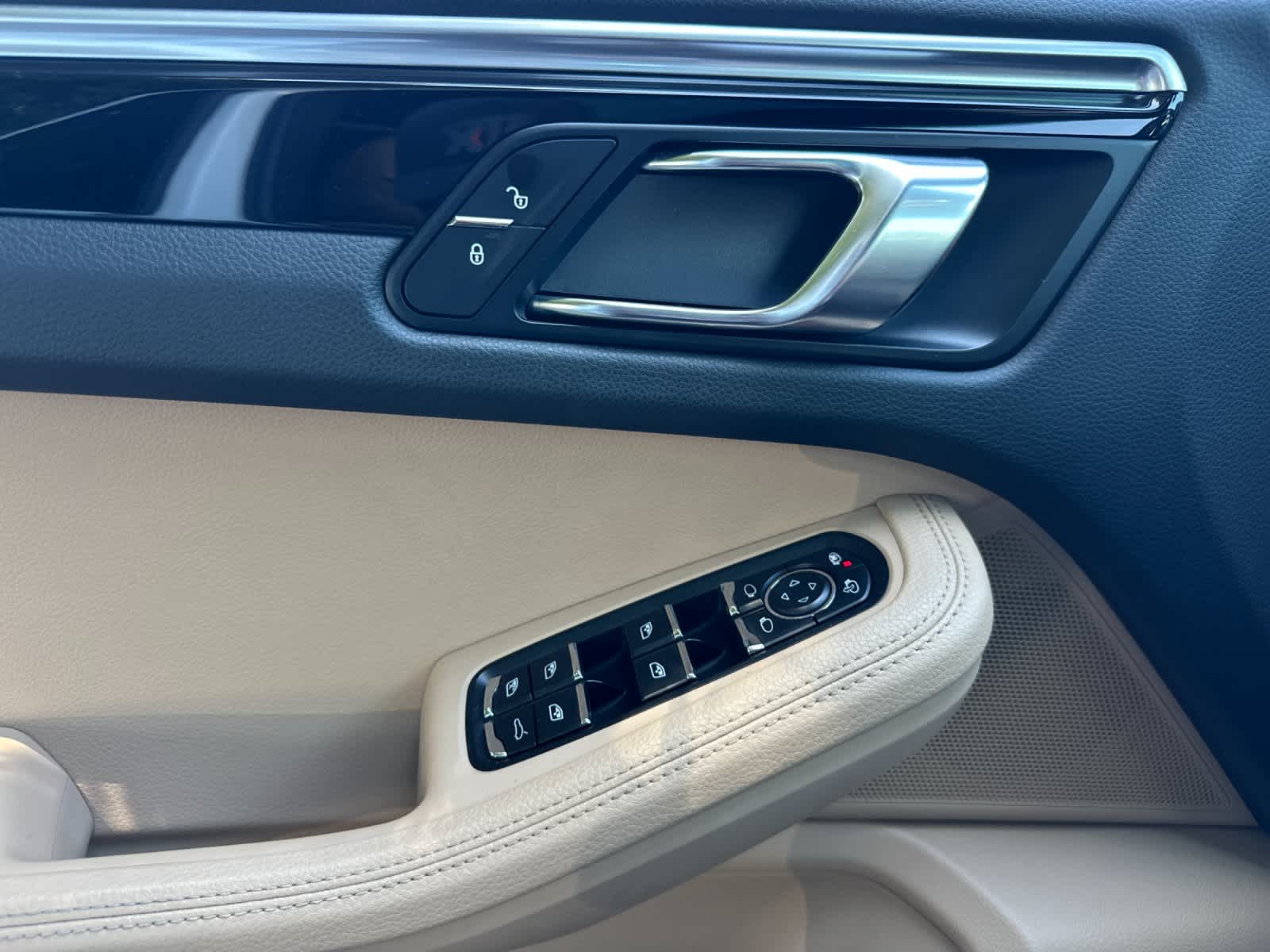 2019 Porsche Macan Macan