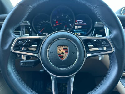 2019 Porsche Macan Macan