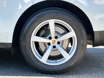 2019 Porsche Macan Macan