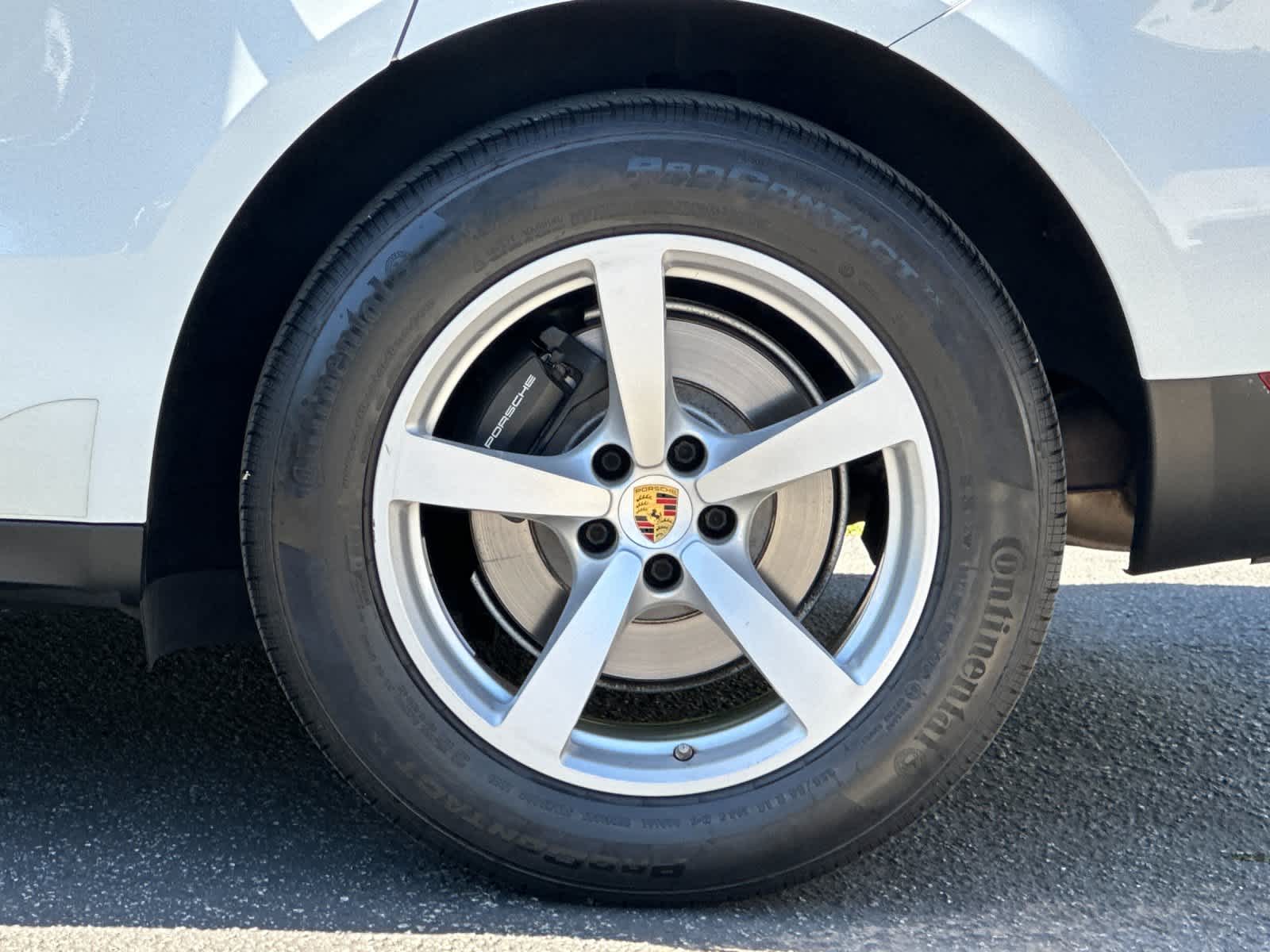 2019 Porsche Macan Macan