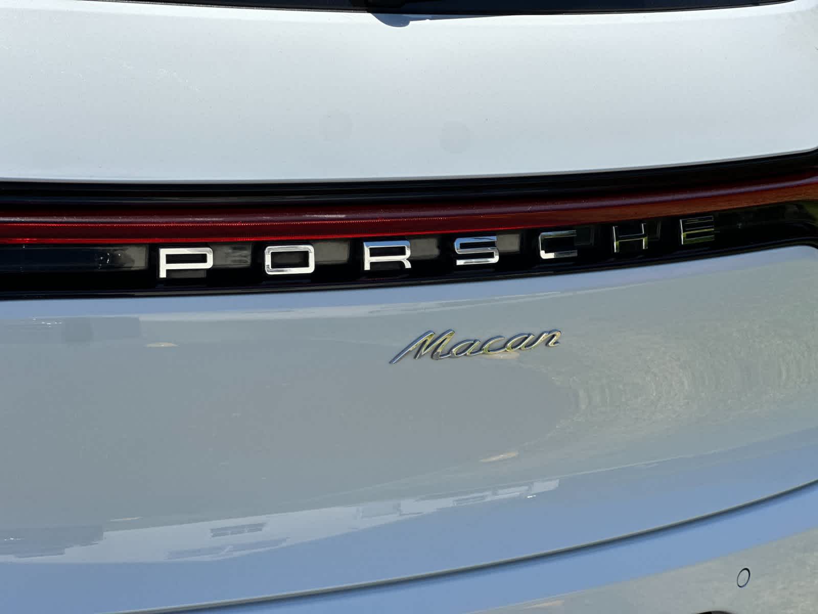 2019 Porsche Macan Macan