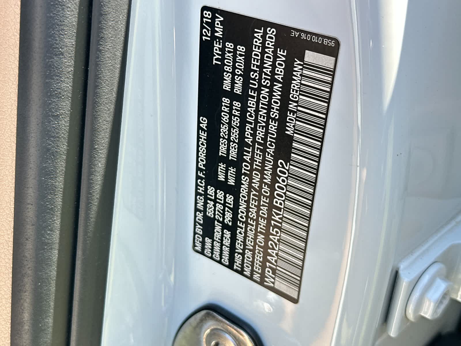 2019 Porsche Macan Macan