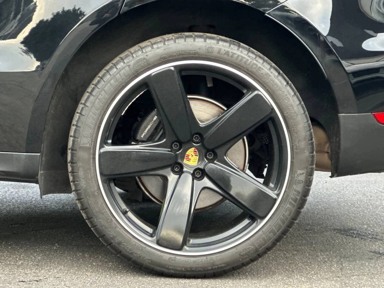 2019 Porsche Macan AWD