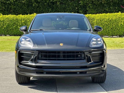 2022 Porsche Macan Base