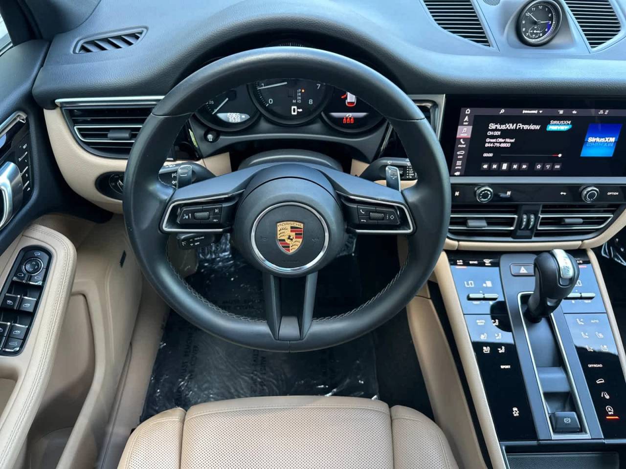 2022 Porsche Macan Base