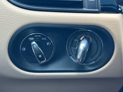 2022 Porsche Macan Base