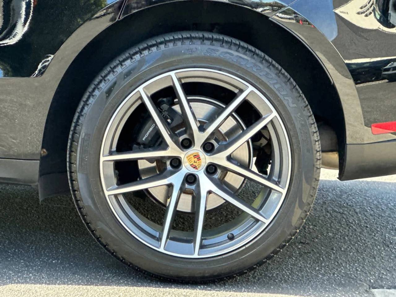 2022 Porsche Macan Base