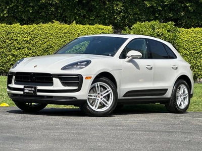 2023 Porsche Macan Base