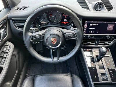 2023 Porsche Macan Base