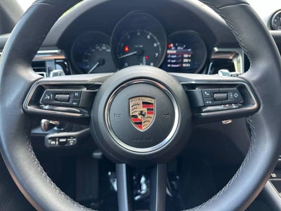 2023 Porsche Macan Base