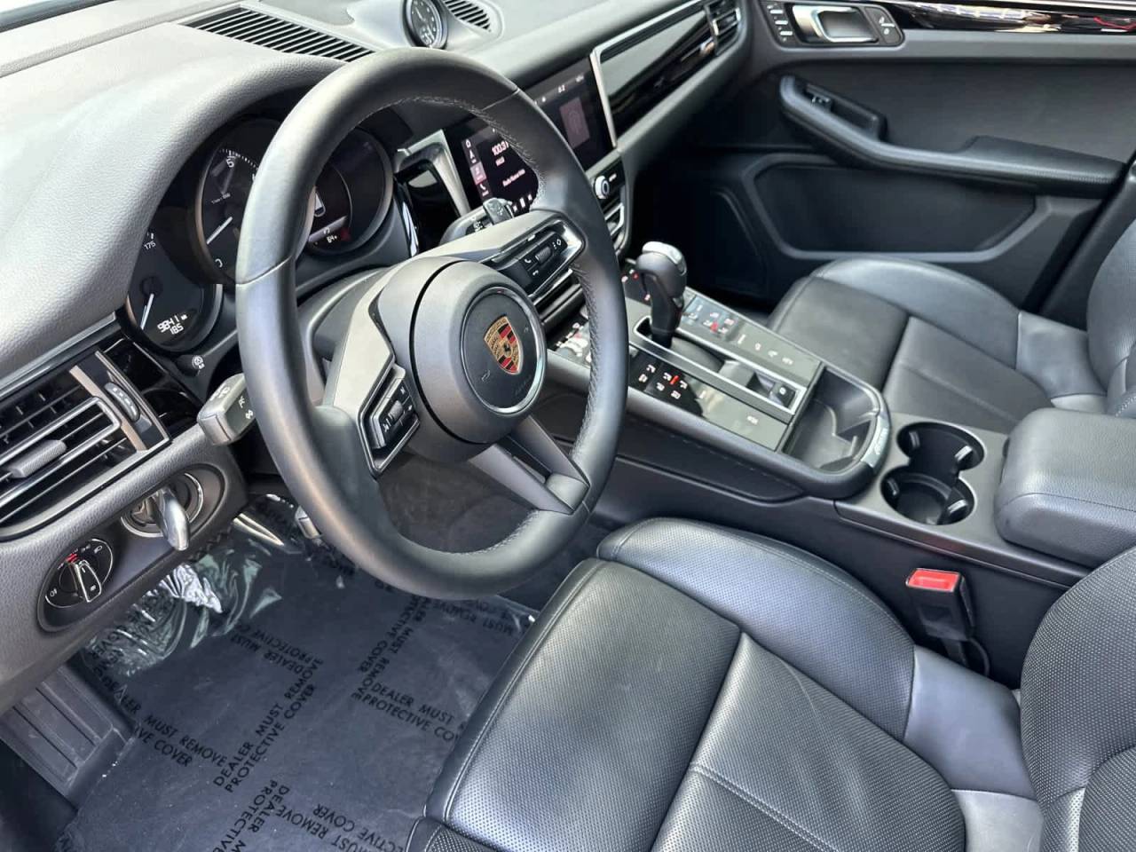 2023 Porsche Macan Base