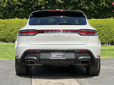2023 Porsche Macan Base