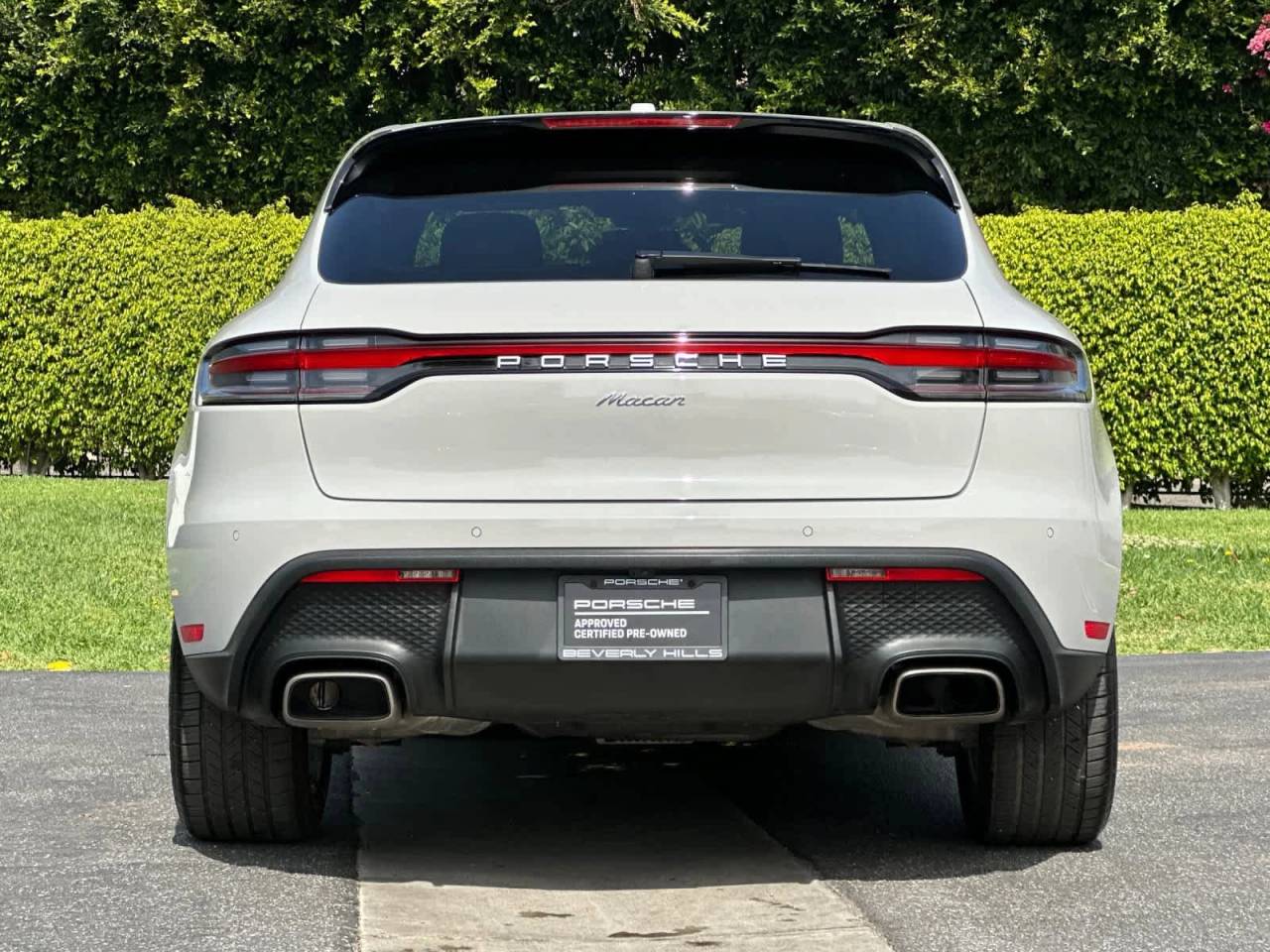 2023 Porsche Macan Base