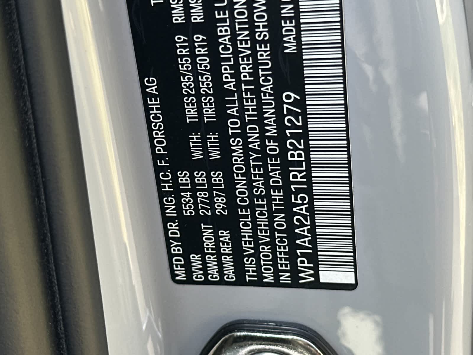 2024 Porsche Macan Base