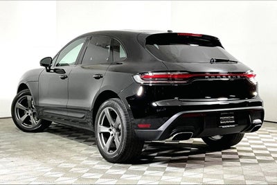2025 Porsche Macan AWD