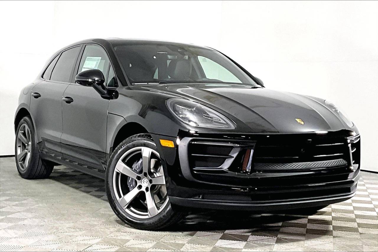 2025 Porsche Macan AWD