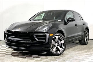 2025 Porsche Macan AWD
