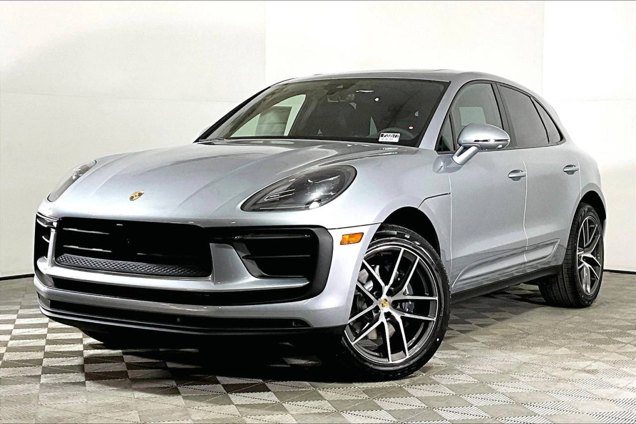 2025 Porsche Macan AWD