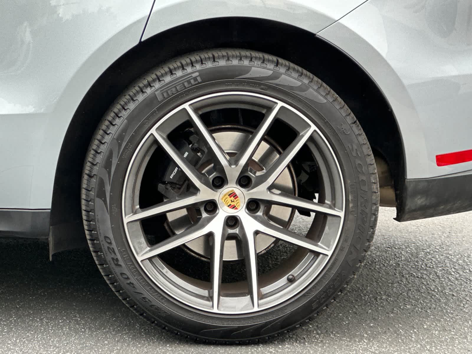 2025 Porsche Macan Base