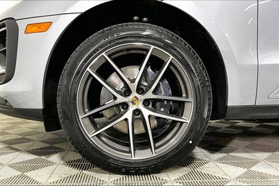 2025 Porsche Macan AWD