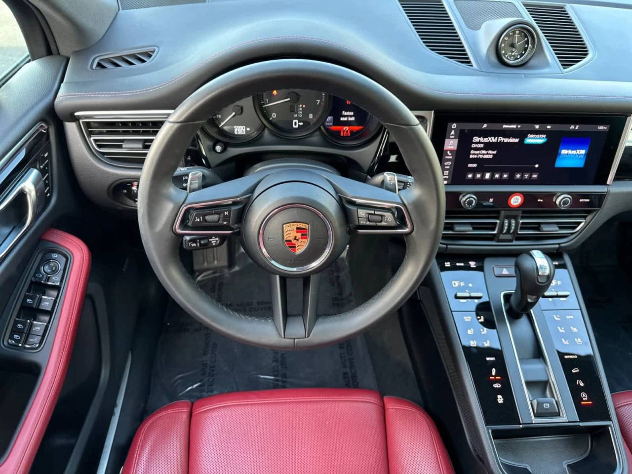 2025 Porsche Macan AWD