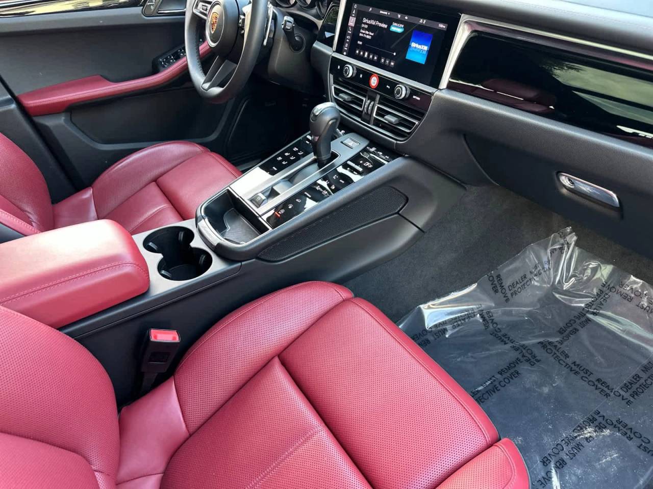 2025 Porsche Macan AWD