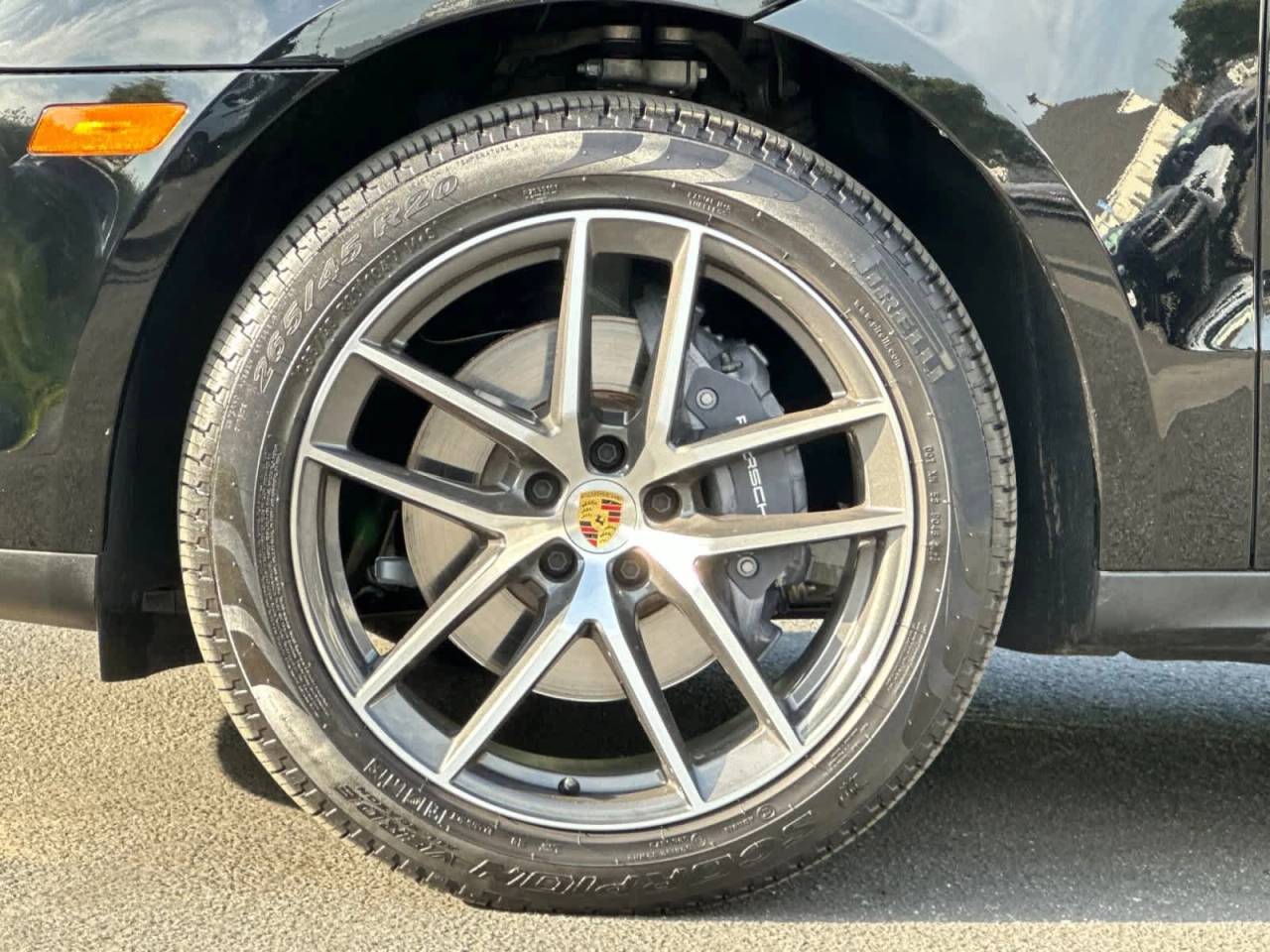 2025 Porsche Macan AWD