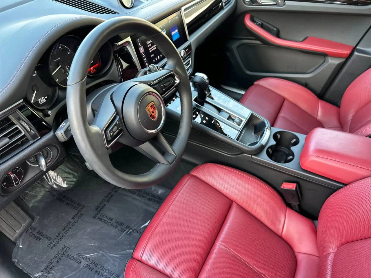 2025 Porsche Macan AWD