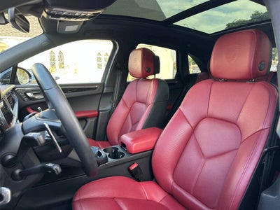 2025 Porsche Macan AWD